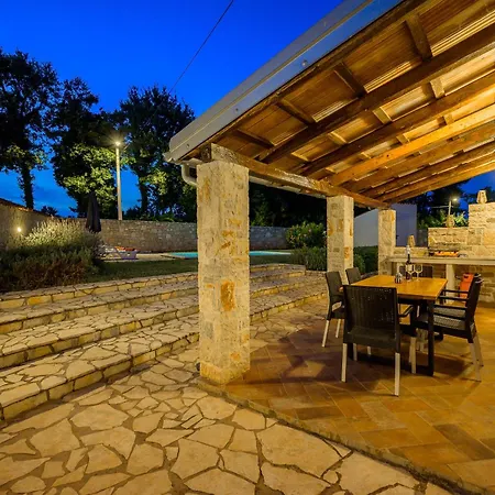 Vila Sasso Villa Rajki